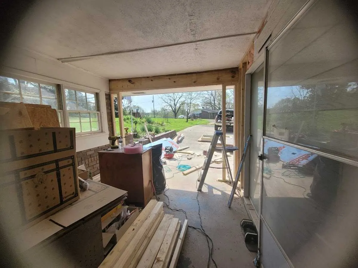 Air movers and dehumidifier for Drying & Dehumidification in West Clarkston-Highland